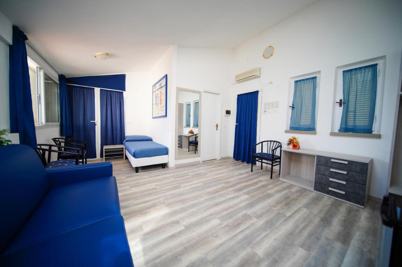 Hotel Capo Di Stella Каполивери Екстериор снимка