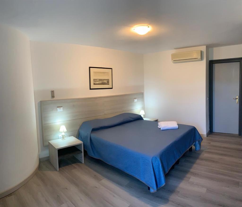 Hotel Capo Di Stella Каполивери Екстериор снимка