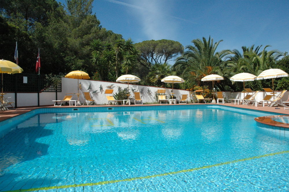 Hotel Capo Di Stella Каполивери Екстериор снимка