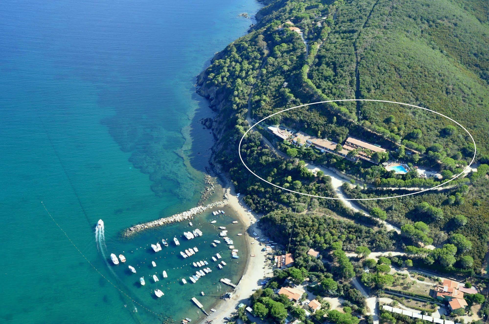 Hotel Capo Di Stella Каполивери Екстериор снимка